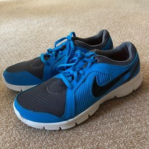 NIKE Running Sneakers